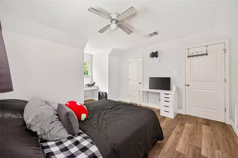 Bedroom - 17314 Tall Cypress Dr, Spring, TX 77388 photo 6 of 9