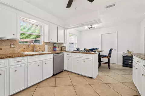 Kitchen - 17314 Tall Cypress Dr, Spring, TX 77388 photo 2 of 6