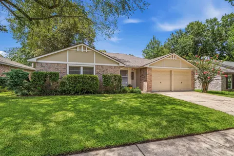 5603 Lynngate Dr, Spring, TX 77373