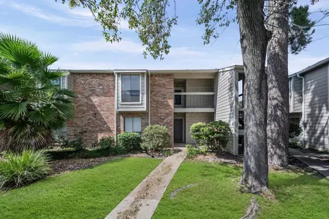 17331 Red Oak Dr #10, Houston, TX 77090