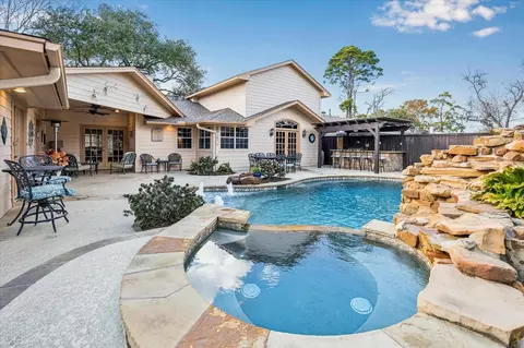 1502 Adkins Rd, Houston, TX 77055