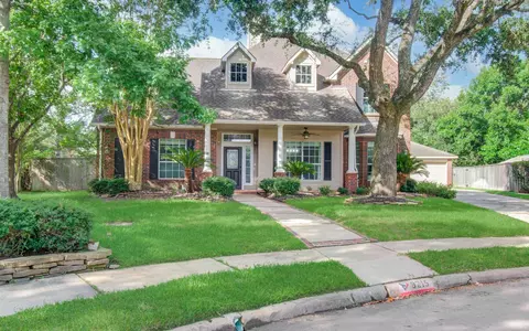 9215 Horse Cave Cir, Spring, TX 77379