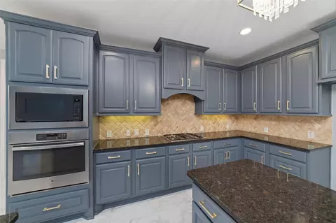 Kitchen - 18630 Lena Trail Dr, Spring, TX 77388 photo 3 of 5