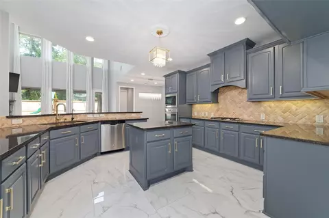 Kitchen - 18630 Lena Trail Dr, Spring, TX 77388 photo 4 of 5