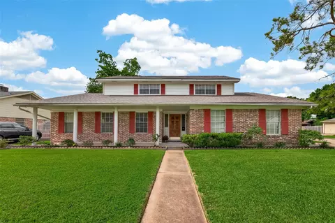 9235 Sharpview Dr, Houston, TX 77036