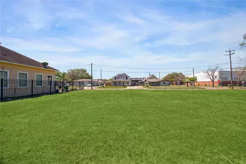 1203 Spooner St, Pasadena, TX 77506 photo 1