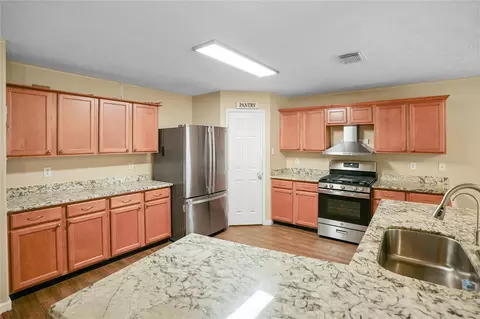 1006 Stillgate Ct, Spring, TX 77373 photo 5