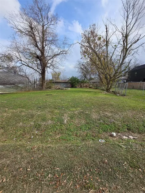 4204 Cortlandt St, Houston, TX 77018