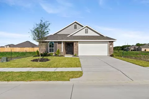 2249 W Post Oak Cir, Dayton, TX 77535