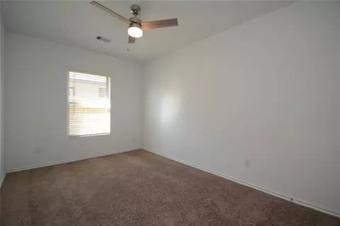 Bedroom - 1319 Winding Willow Dr, Pinehurst, TX 77362 photo 2 of 6