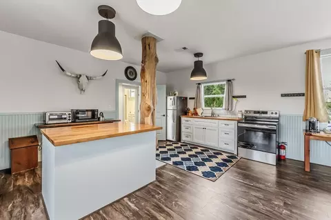 Kitchen - 870 Fm 3188, Trinity, TX 75862 photo 1 of 3