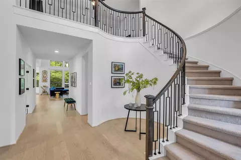 Entry Way - 2915 Oakcrest Meadow Ct, Spring, TX 77386 photo 1 of 4