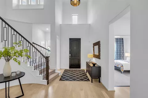 Entry Way - 2915 Oakcrest Meadow Ct, Spring, TX 77386 photo 4 of 4