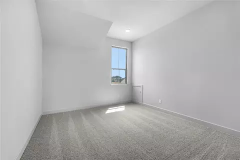 Bedroom - 16423 Cat Ct, Conroe, TX 77302 photo 3 of 4