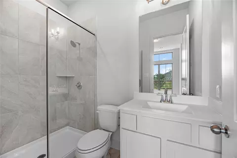 Bath - 16423 Cat Ct, Conroe, TX 77302 photo 1 of 2