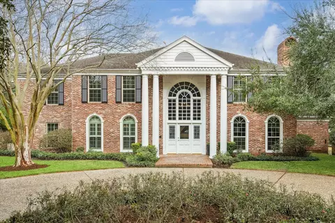5 Lochtyne Cir, Houston, TX 77024