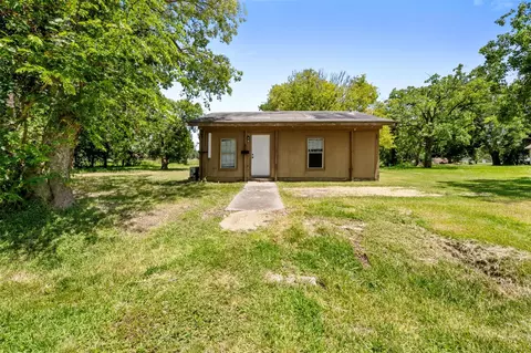 422 2nd Ave N, Texas City, TX 77590