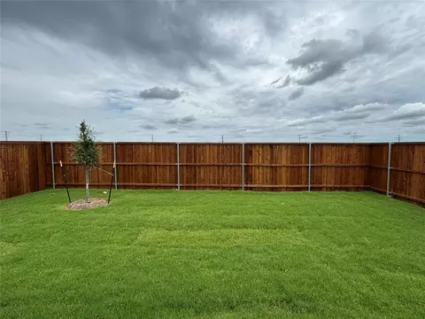 Exterior - 557 Falling Cave Dr, Willis, TX 77378 photo 3 of 6
