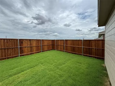 Exterior - 557 Falling Cave Dr, Willis, TX 77378 photo 4 of 6