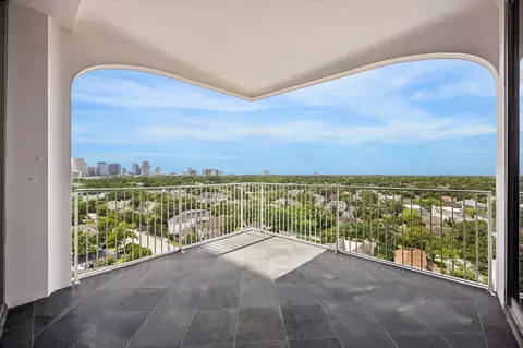 3711 San Felipe St #10C, Houston, TX 77027