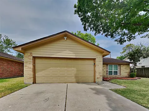 7410 Soledad Dr, Houston, TX 77083