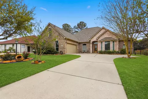 131 Wick Willow Dr, Montgomery, TX 77356