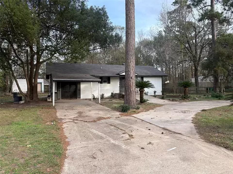 1301 Magnolia Pt, Huffman, TX 77336