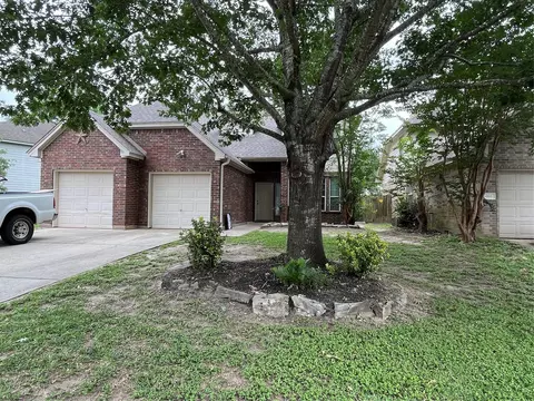 993 Oak Glen Dr, Willis, TX 77378