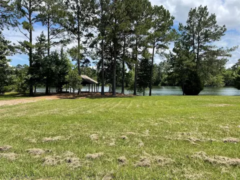 17 16 A Smith Loop N, Cleveland, TX 77327