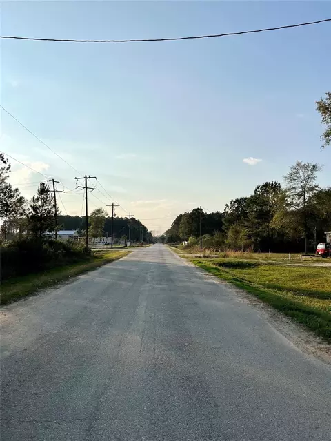 302 County Road 3402, Cleveland, TX 77327