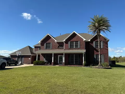 8703 Tumblewood Dr, Beach City, TX 77523