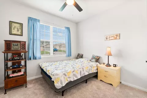 Bedroom - 7643 Glaber Leaf Rd, Conroe, TX 77304 photo 4 of 5