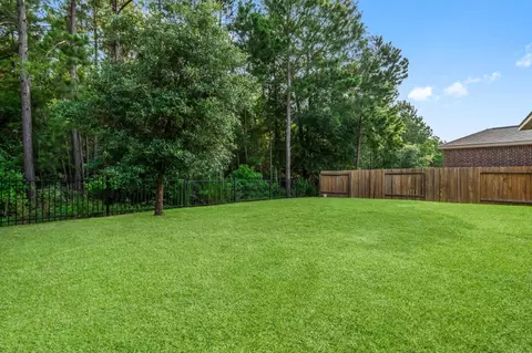 Exterior - 7643 Glaber Leaf Rd, Conroe, TX 77304 photo 6 of 6