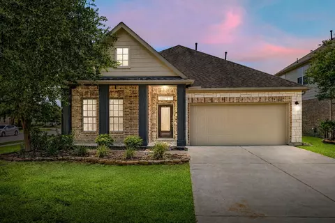 350 American Black Bear Dr, Crosby, TX 77532