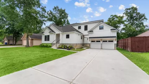 10802 Fairview Dr, Conroe, TX 77385