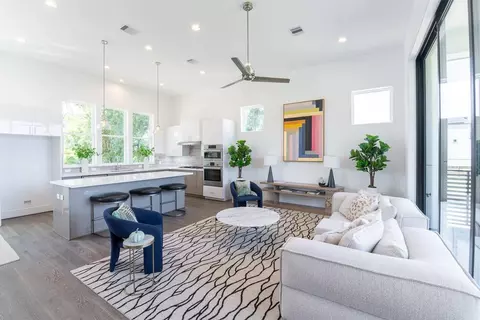 2414 Canal # D, Houston, TX 77003