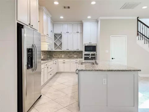 23 Jonquil Pl, Tomball, TX 77375