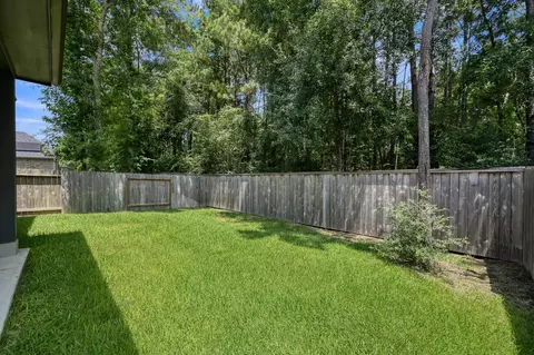 360 Rise Ln, Montgomery, TX 77316