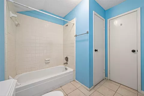 Bath - 30207 E Geneva Dr, Spring, TX 77386 photo 3 of 3