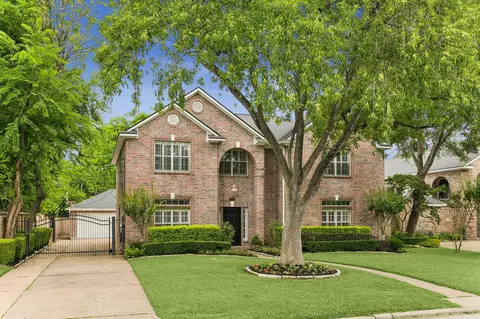 816 Anderson St, Bellaire, TX 77401