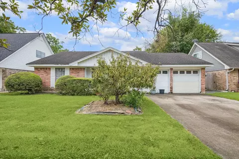 9727 Blankenship Dr, Houston, TX 77080