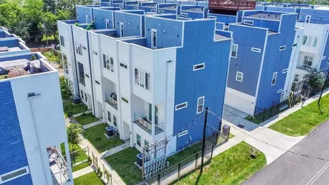 2114 Engelmohr St #A, Houston, TX 77054