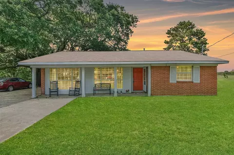 107 Sunset Heights Ave, Dayton, TX 77535