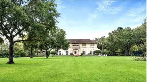 103 W Caldwood Dr, Beaumont, TX 77707