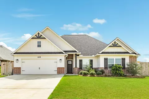 628 Greystone Ln, Angleton, TX 77515