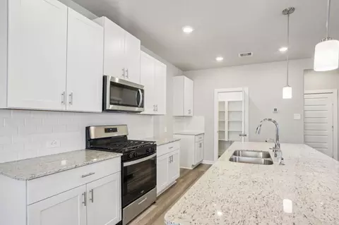 3119 Quiet Sunset Dr, Houston, TX 77080