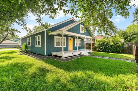 4401 Hain St, Houston, TX 77009