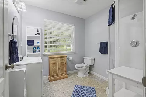 Bath - 14715 14719 Cedar Lane Loop, Willis, TX 77378 photo 4 of 6