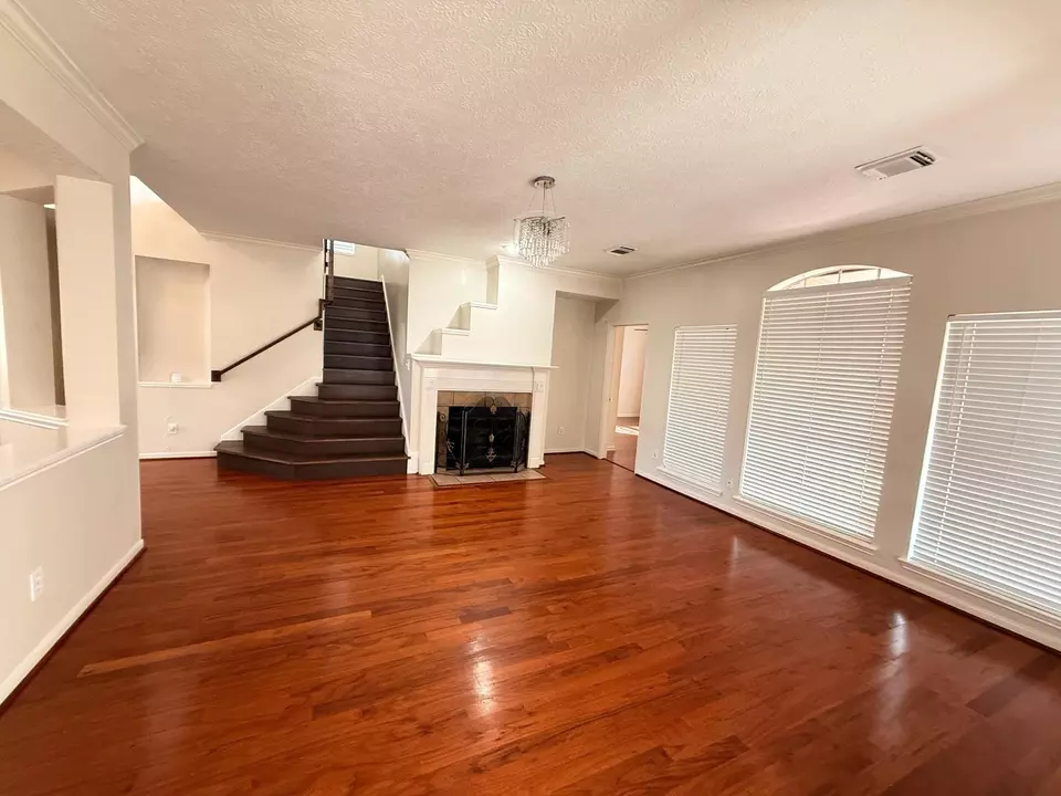 Living - 9619 Therrell Dr, Houston, TX 77064 photo 5 of 7