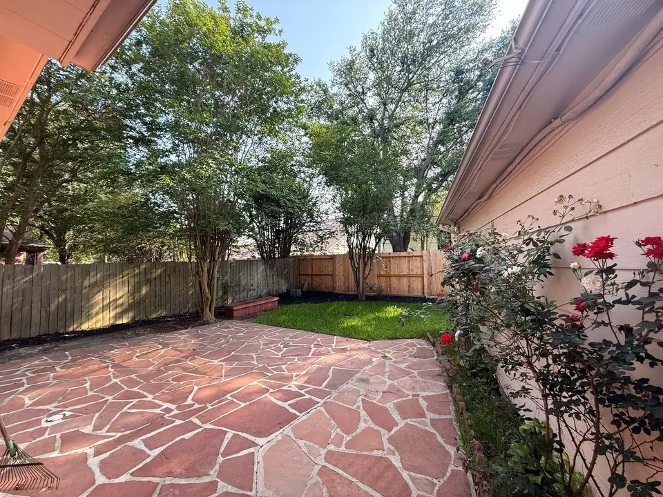 Exterior - 9619 Therrell Dr, Houston, TX 77064 photo 8 of 12